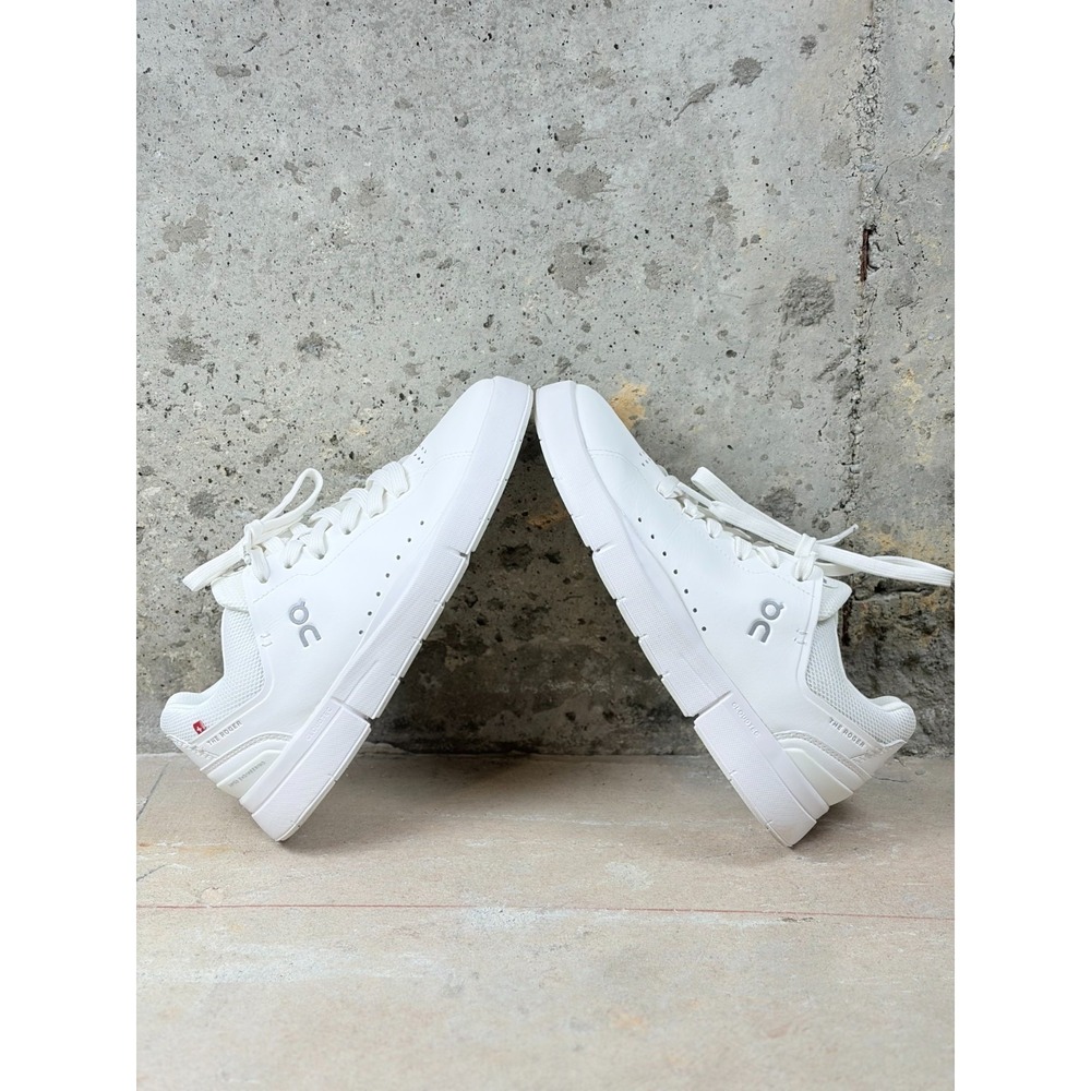 On The Roger Advantage 3WD10650108 Womens Sneaker 7.5 Cloud White Athletic Shoes
